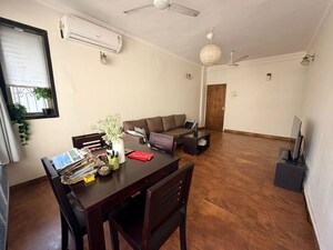 Team Area in 3 BHK Apartment at Amber Croft Enex Apartment, Pali Hill – for Rent