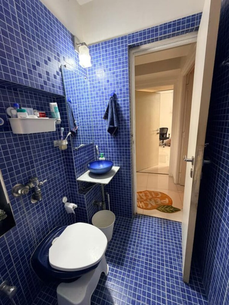 Team Area, amber-croft-enex-apartment 3 Bedroom 1400 Sq.Ft. Apartment In Pali Hill Mumbai 9985912