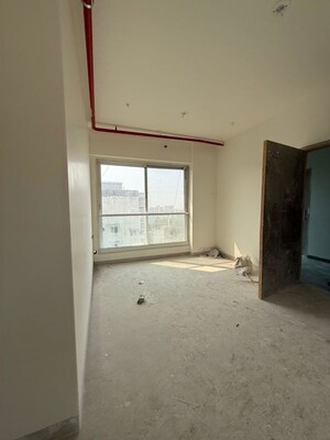 Room in 3 BHK Apartment at Sunita CHS Santacruz, Santacruz West – for Rent