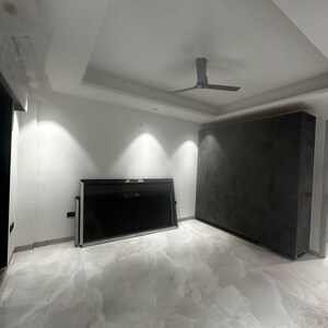 Bedroom in 2 BHK Builder Floor at Sector 57 – for Rent