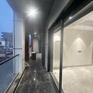 Building Lobby in 2 BHK Builder Floor at Sector 57 – for Rent