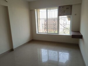 Room in 2 BHK Apartment at Serenity Heights, Malad West – for Rent