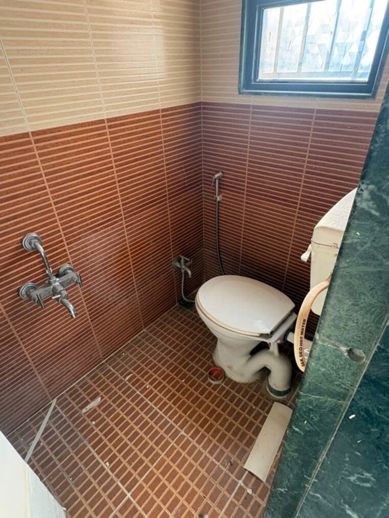 Bathroom, ganesh-nabhangan 3 Bedroom 1100 Sq.Ft. Apartment In Dhayari Pune 9985978