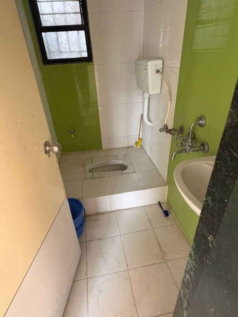 Bathroom, ganesh-nabhangan 3 Bedroom 1100 Sq.Ft. Apartment In Dhayari Pune 9985978