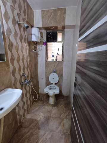 Bathroom in 1 BHK Apartment at Jogeshwari East – for Rent