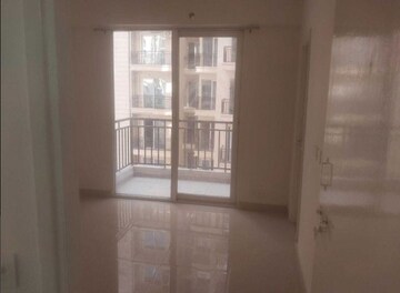 Room in 2 BHK Apartment at Adani Aangan, Sector 89a – for Rent
