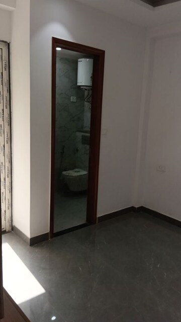 Room in 3 BHK Builder Floor at Chattarpur – for Sale