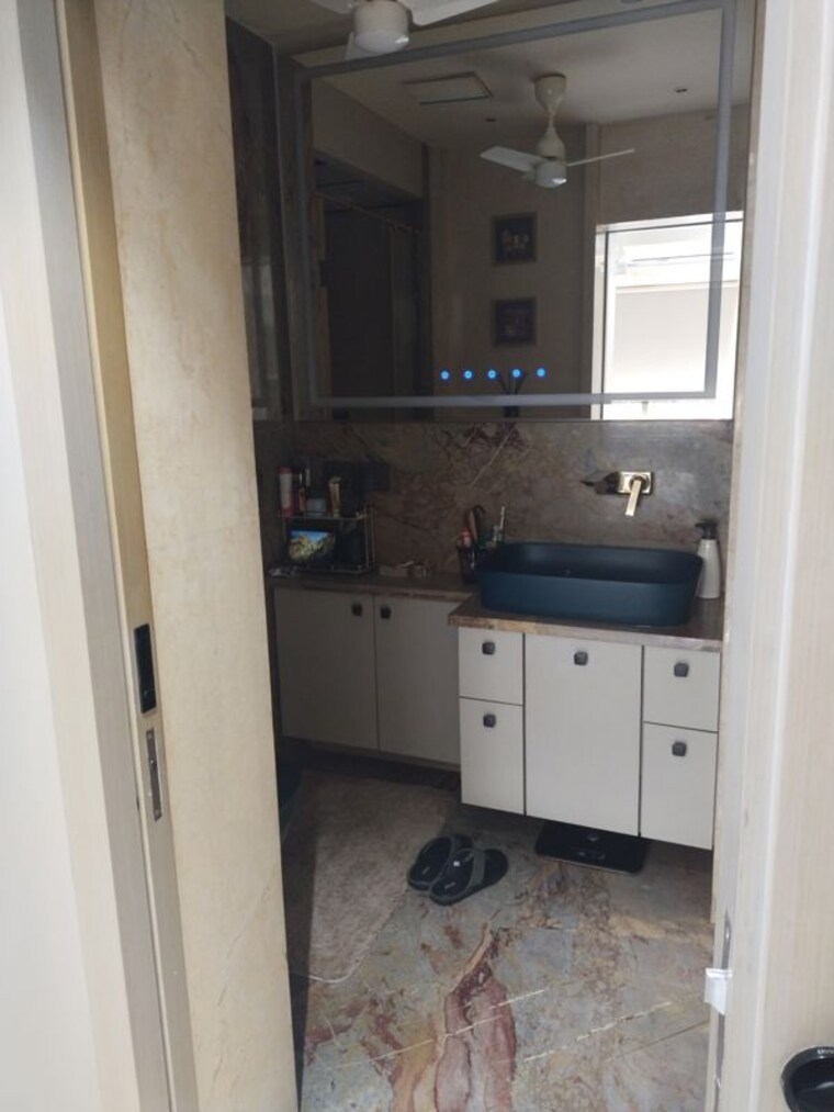 Kitchen, lnt-realty-crescent-bay 2.5 Bedroom 1200 Sq.Ft. Apartment In Parel Mumbai 9986022