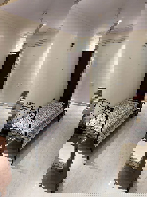 1 BHK + Pooja Room 550 Sq.Ft. Apartment in Dadarkar Building