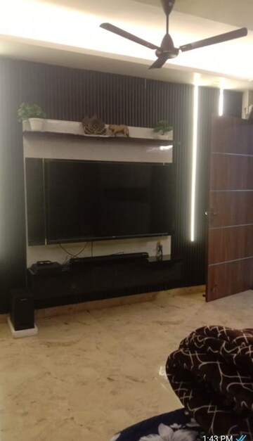 Room in 3.5 BHK Builder Floor at Avantika Colony – for Sale