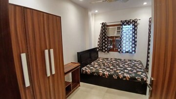 Room in 3 BHK Builder Floor at Virender Nagar – for Rent