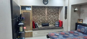 Bedroom in 3 BHK Apartment at Bandra West – for Rent