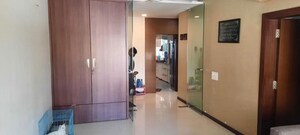 Room in 3 BHK Apartment at Bandra West – for Rent