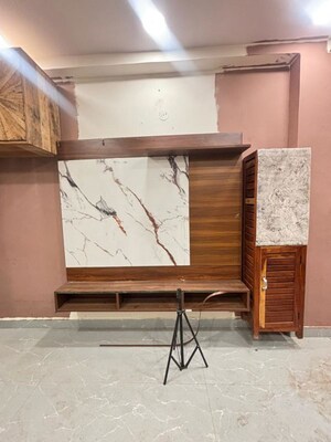 Room in 1 BHK Apartment at Chattarpur – for Rent