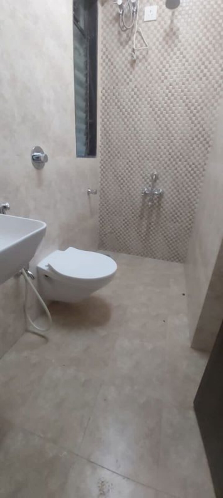 Bathroom, asmita-sand-dunes 2 Bedroom 900 Sq.Ft. Apartment In Malad West Mumbai 9986048