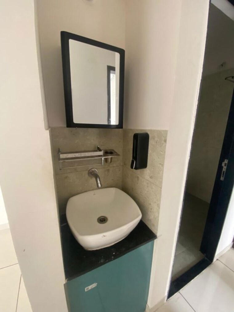 Bathroom, vj-yashone-infinitee 2 Bedroom 1100 Sq.Ft. Apartment In Tathawade Pune 9986042