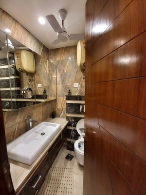 Kitchen in 3 BHK Builder Floor at Green Park – for Rent