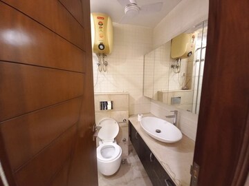 Bathroom in 3 BHK Builder Floor at Green Park – for Rent