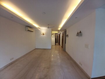 Room in 3 BHK Builder Floor at Green Park – for Rent