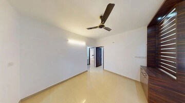 Room in 2 BHK Apartment at Sarjapur Road – for Sale