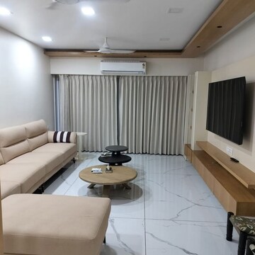 Team Area in 3 BHK Apartment at Fortune 361, Bhadran Nagar – for Rent
