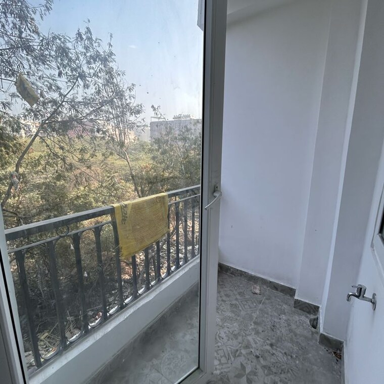 Balcony, chattarpur 2 Bedroom 750 Sq.Ft. Builder Floor In Chattarpur Delhi 9986075