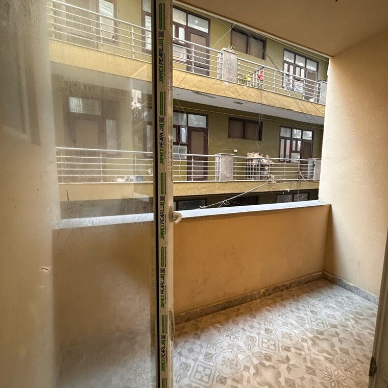 Balcony, chattarpur 2 Bedroom 700 Sq.Ft. Builder Floor In Chattarpur Delhi 9986078