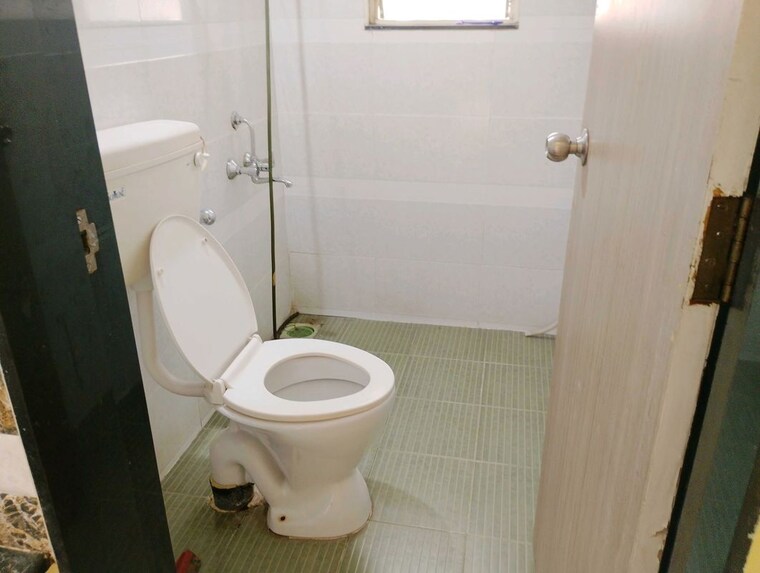 Bathroom, gulmohar-parkview 2 Bedroom 1150 Sq.Ft. Apartment In Kharadi Pune 9986073
