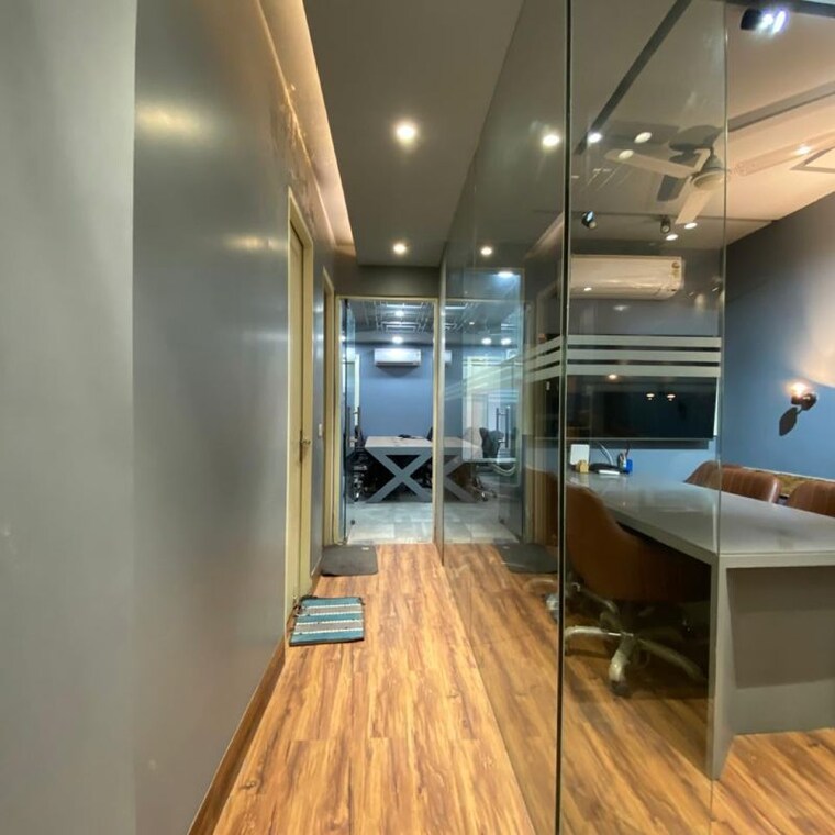 Team Area, chattarpur Commercial Office Space 1150 Sq.Ft. In Chattarpur Delhi 9986096