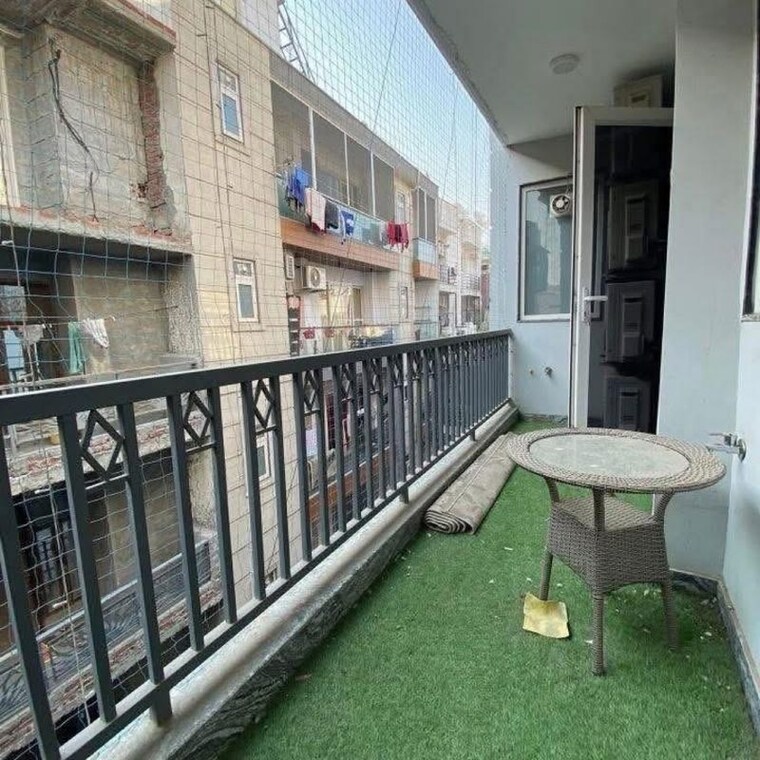 Balcony, chattarpur 3 Bedroom 1125 Sq.Ft. Builder Floor In Chattarpur Delhi 9986097