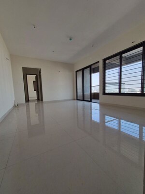 Room in 3 BHK Apartment at Kumar Prospera Hadapsar, Hadapsar – for Rent