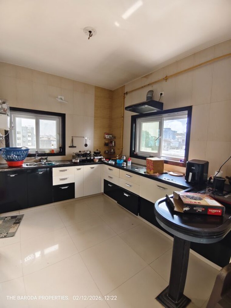 Kitchen, diwalipura 3 Bedroom 2500 Sq.Ft. Apartment In Diwalipura Vadodara 9986104