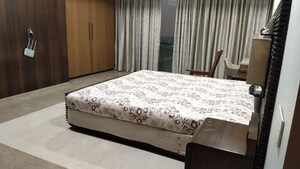 Bedroom in 5 BHK Apartment at Bayview Terraces, Prabhadevi – for Rent