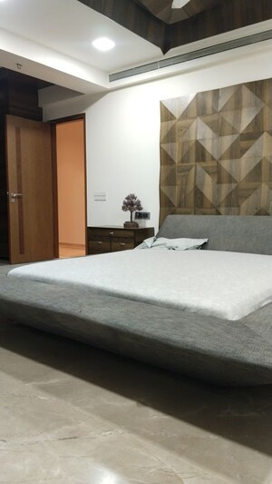 Bedroom in 5 BHK Apartment at Bayview Terraces, Prabhadevi – for Rent