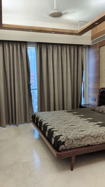 Bedroom in 5 BHK Apartment at Bayview Terraces, Prabhadevi – for Rent