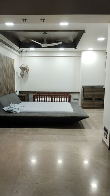 Bedroom in 5 BHK Apartment at Bayview Terraces, Prabhadevi – for Rent