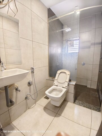 Bathroom in 2 BHK Apartment at Race Course – for Rent