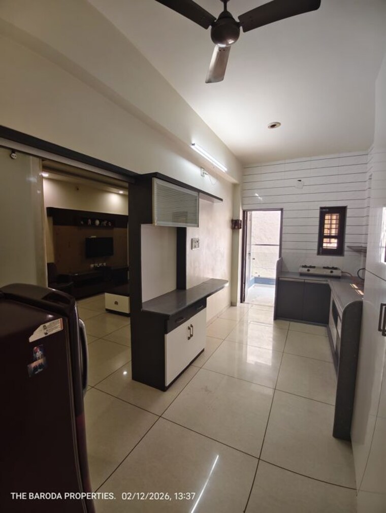 Kitchen, race course 2 Bedroom 1500 Sq.Ft. Apartment In Race Course Vadodara 9986119