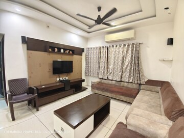 Living Room in 2 BHK Apartment at Race Course – for Rent