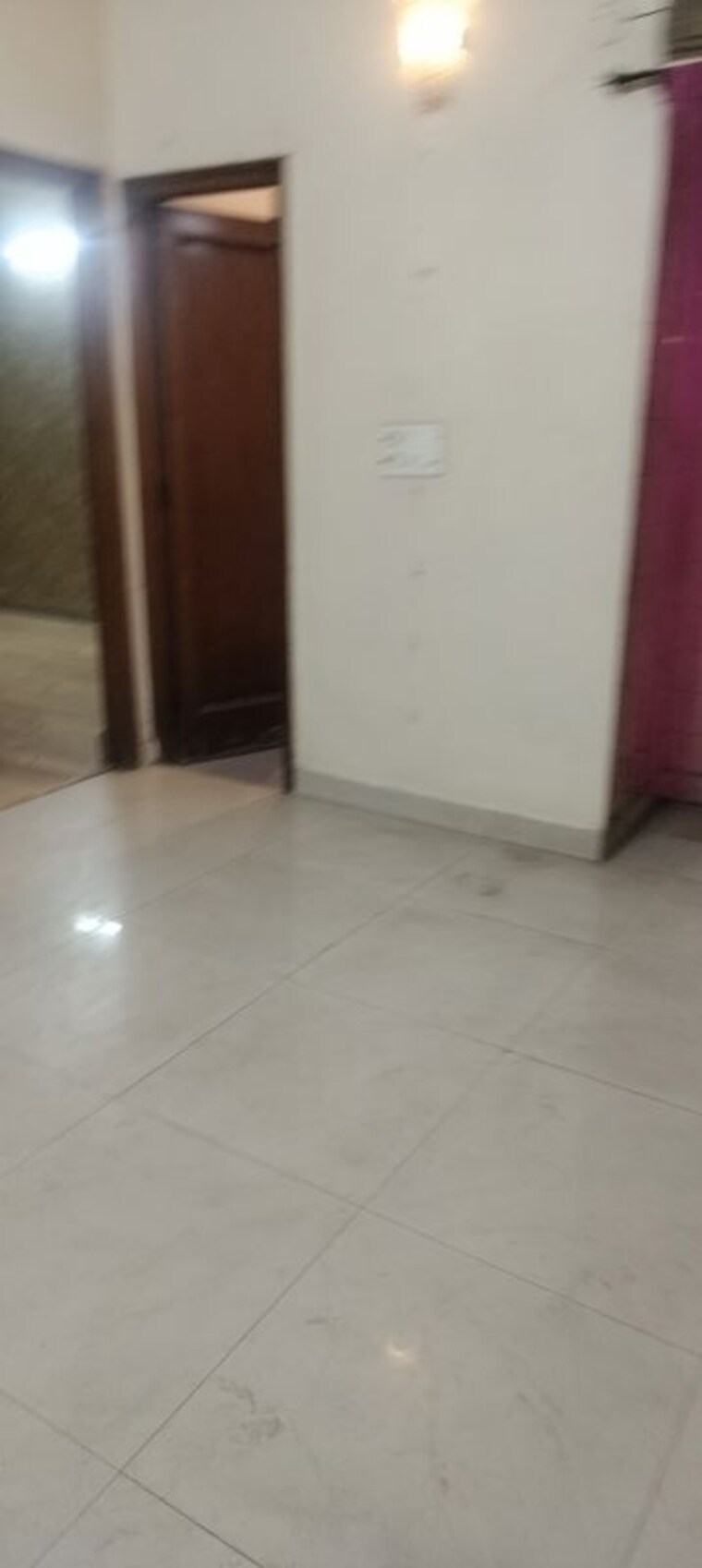 Room, janakpuri 2.5 Bedroom 1700 Sq.Ft. Builder Floor In Janakpuri Delhi 9986120