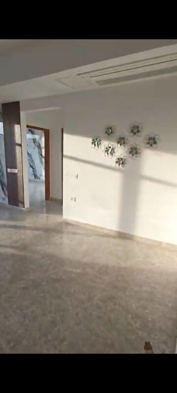 Room in 2 BHK Apartment at SS The Leaf, Sector 85 – for Rent