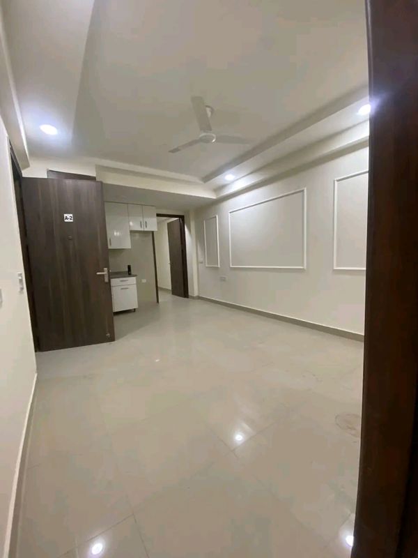 3 BHK + Servant Room Apartment For Rent in Palm Residency Chhatarpur