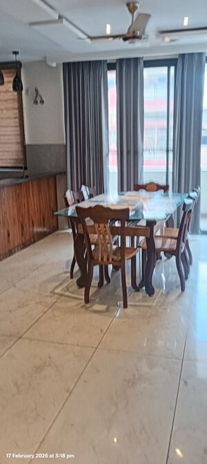 Gym in 3 BHK Builder Floor at Sector 4 – for Rent