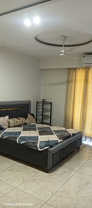 Bedroom in 3 BHK Builder Floor at Sector 4 – for Rent