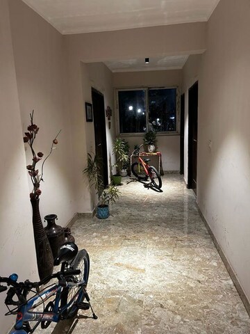 Parking in 3 BHK Apartment at Orchid Petals, Sector 49 – for Sale