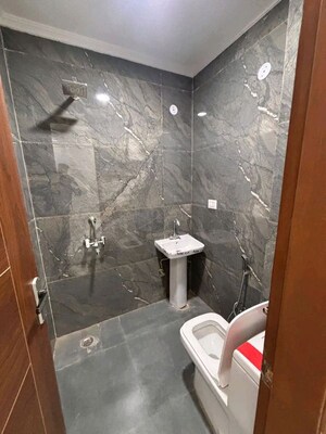 Bathroom in 2 BHK Apartment at Palm Residency Chhatarpur, Chattarpur – for Rent