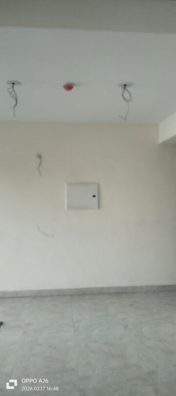 Room in 3 BHK Apartment at VVIP Mangal, Raj Nagar Extension – for Sale