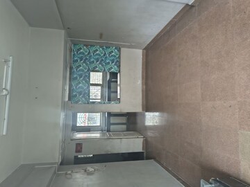 Room in 2 BHK Villa at Kurla East – for Rent