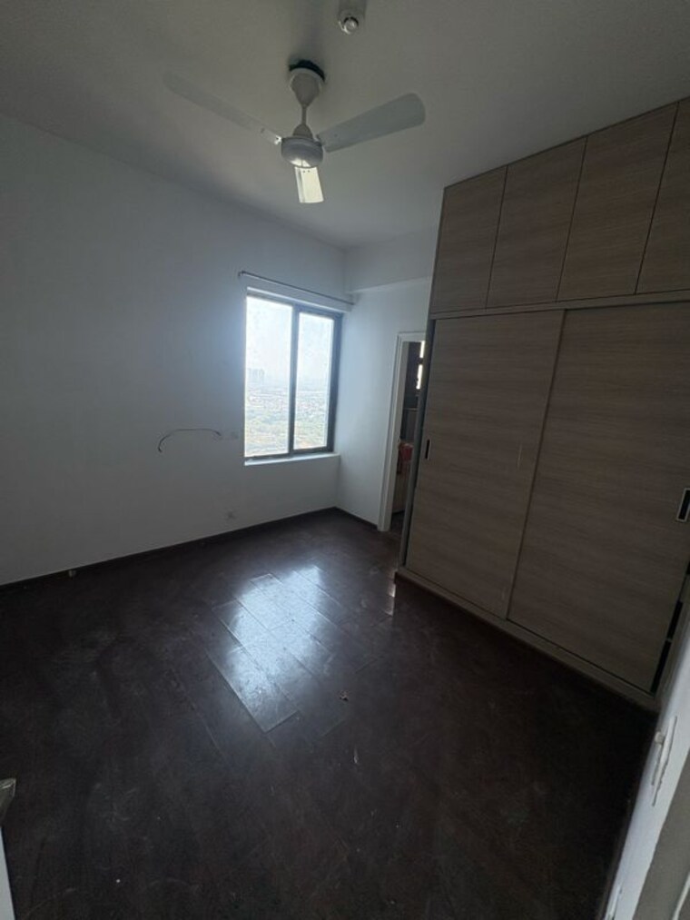 Room, paras-dews 3.5 Bedroom 1760 Sq.Ft. Apartment In Panwala Khusropur Gurgaon 9986170