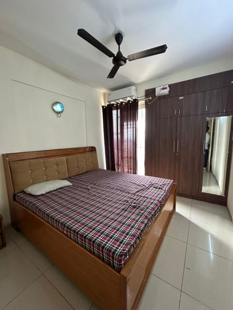 Bedroom, wave-dream-homes 2 Bedroom 808 Sq.Ft. Apartment In Wave City Ghaziabad 9986177